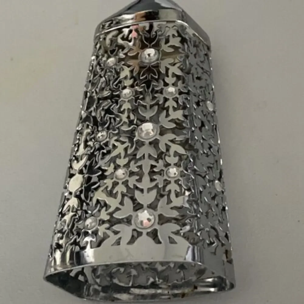 Bath & Body Works Soap Dispenser Holder Sleeve Snowflake Holiday Clear Gem Stone
